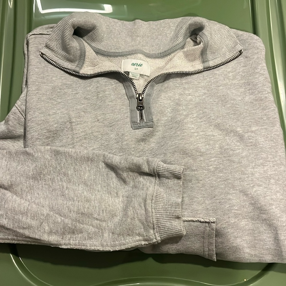 Aerie zip